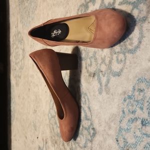 Chunk heel dress shoes